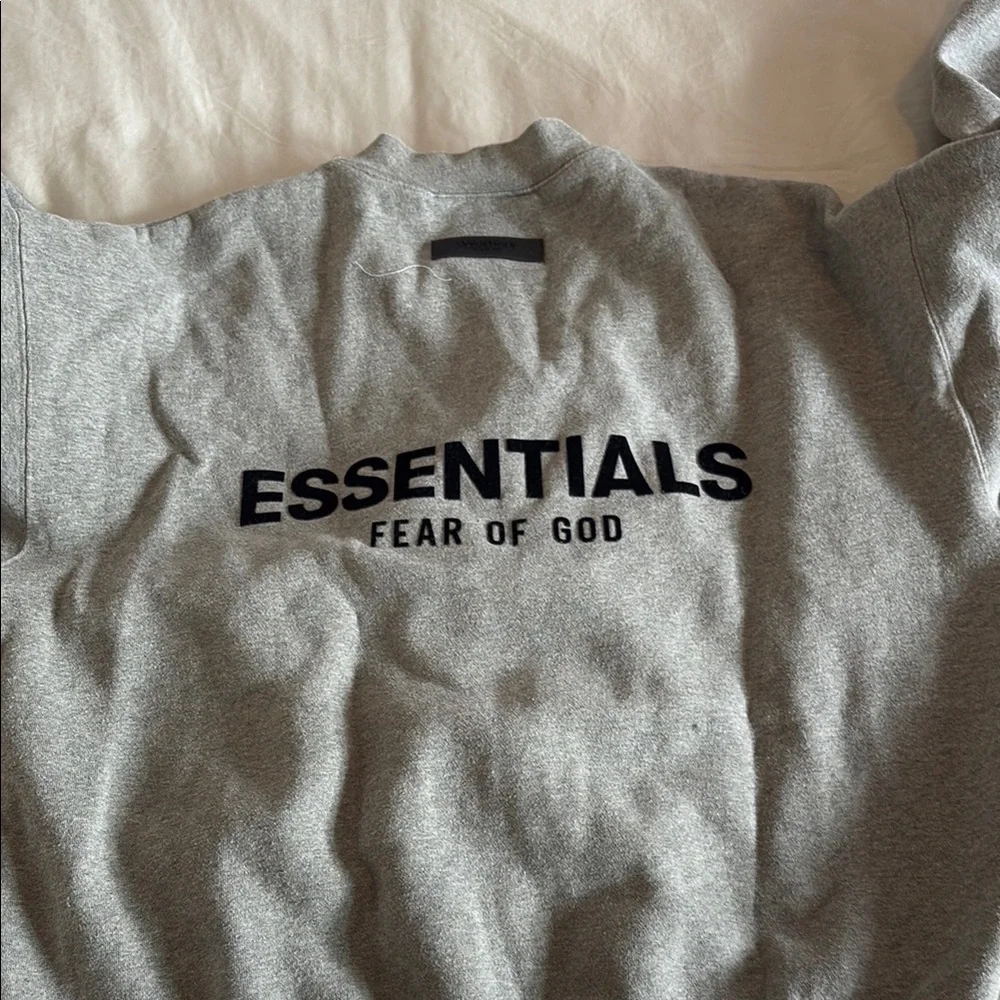 Essentials - Picture 5 of 5